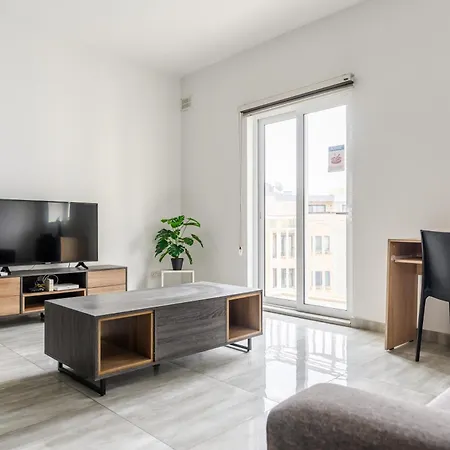 F10 2, Private Two Single Beds Shared Bathroom In Shared Flat Gazde/Camere de închiriat